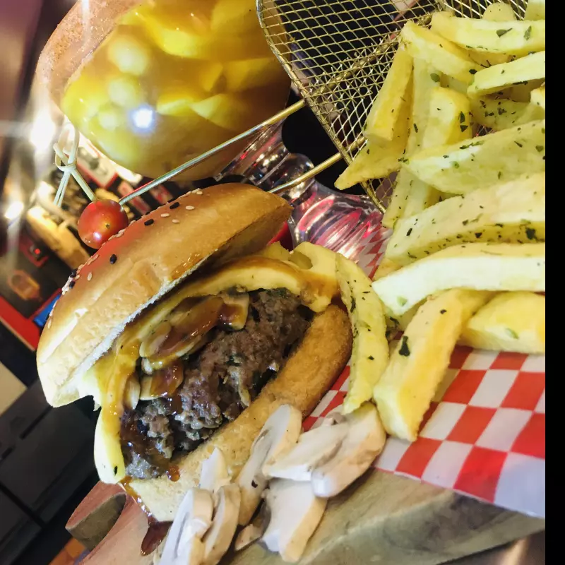 HAMBURGUESA FUNGI