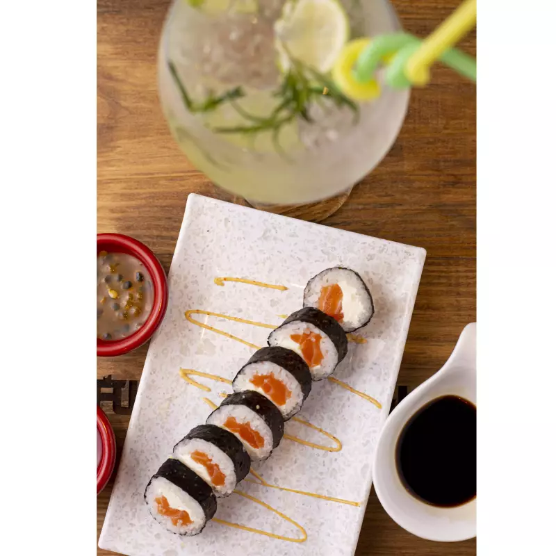 Philadelphia Maki  - 6 o 12 UN.