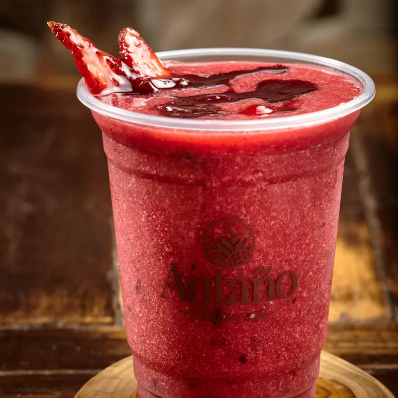 Jugo con frutas de temporada