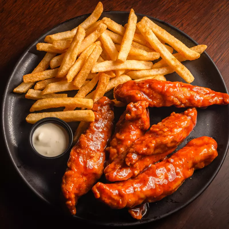 Chicken Tenders X5 + Papas