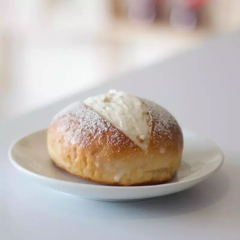 Pan naranja con crema