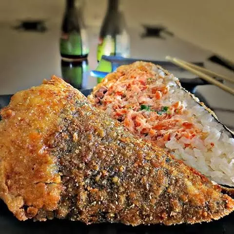 Temaki hot salmão grelhado