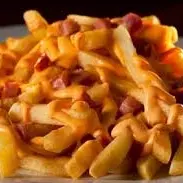 FRITAS COM CHEDDAR E BACON
