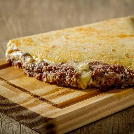 CREPE DE CARNE DE SOL COM QUEIJO