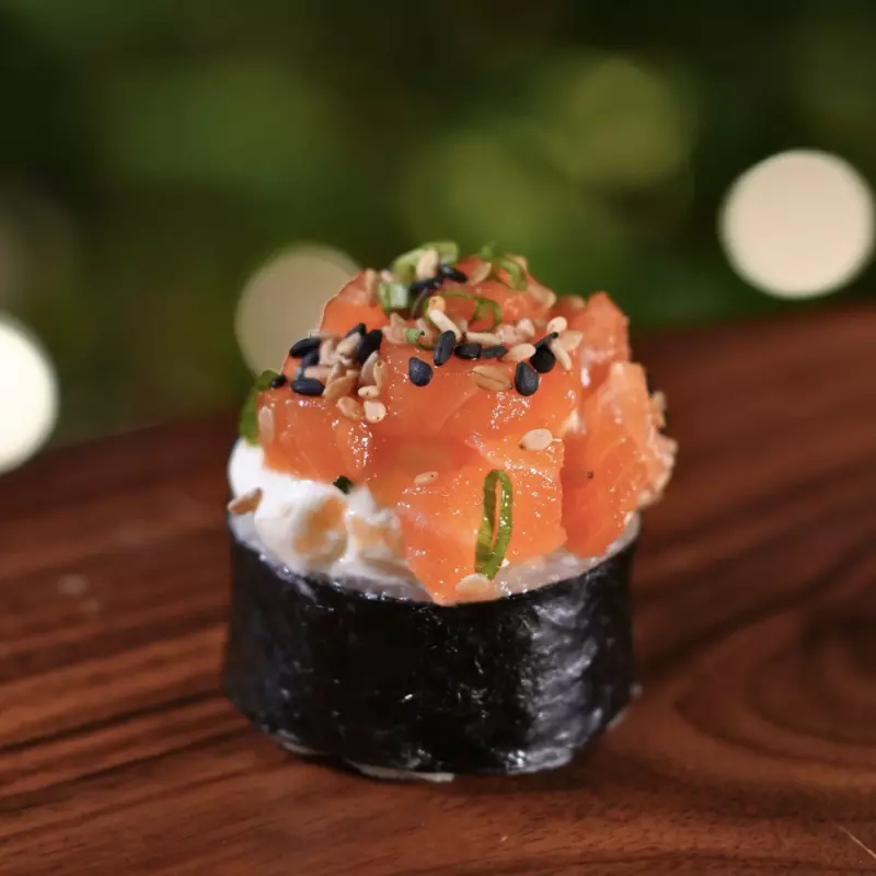 Salmon Roll