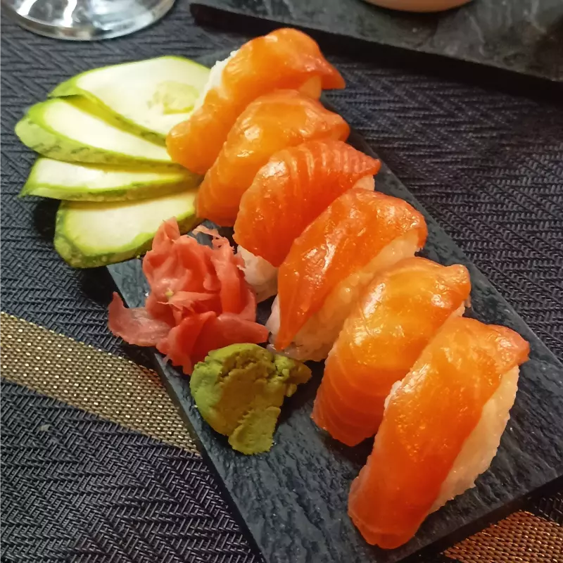 Niguiris Salmon Ahumado