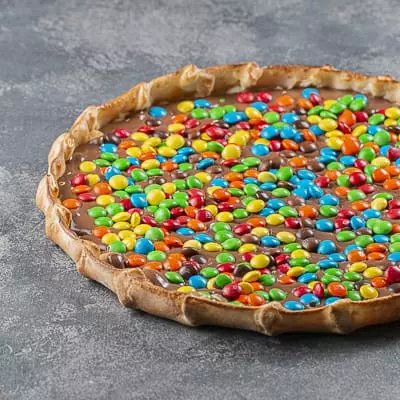 M&M