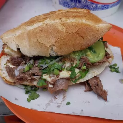 Torta de suadero