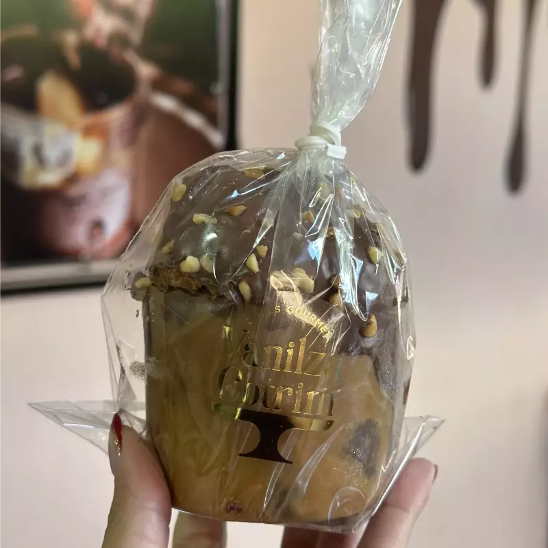 Mini chocotone Ferrero na caixinha