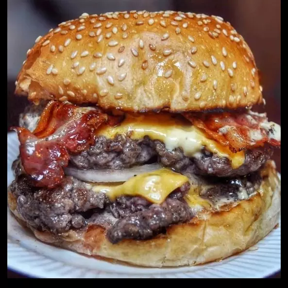 Cheese Burguer Doble con Tocineta