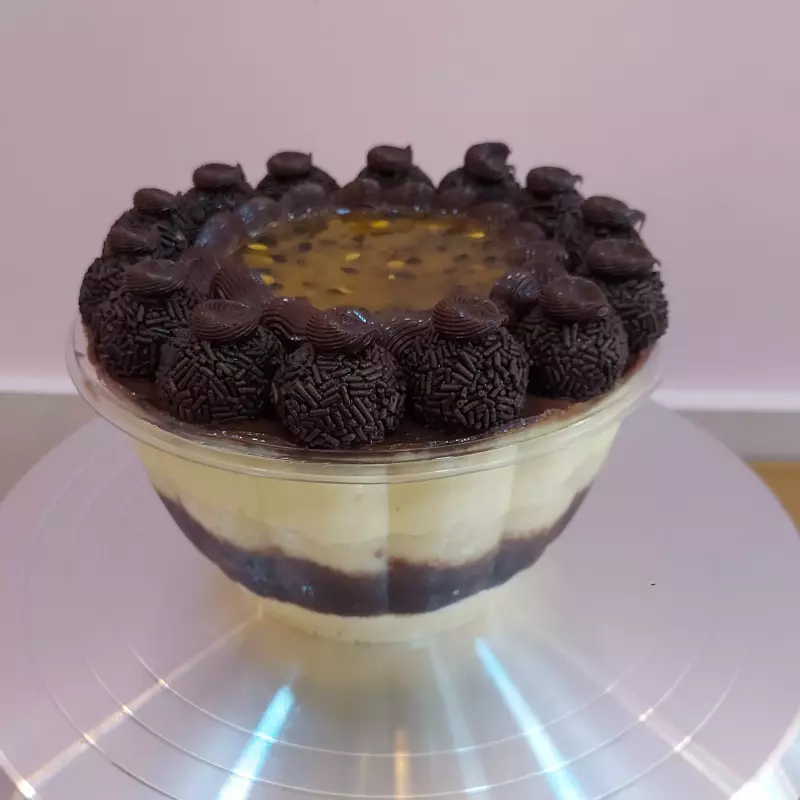 Torta pote família maracujá c ganach