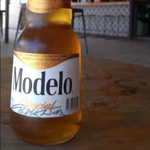 Modelo Especial