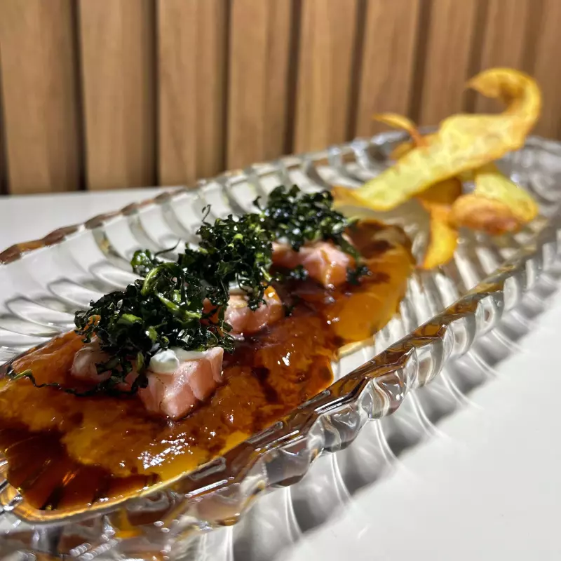 Explosão de salmão (6 unidades)