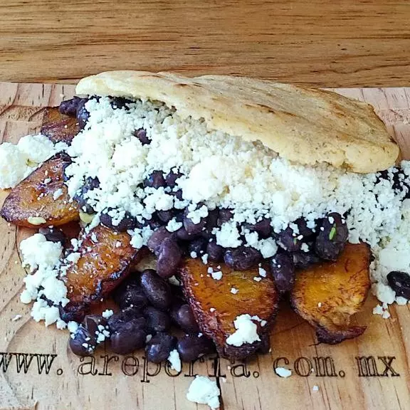 AREPA MAGICA VEGETARIANA