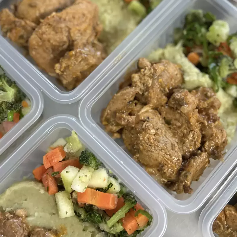 Purê de batata doce e filé suino