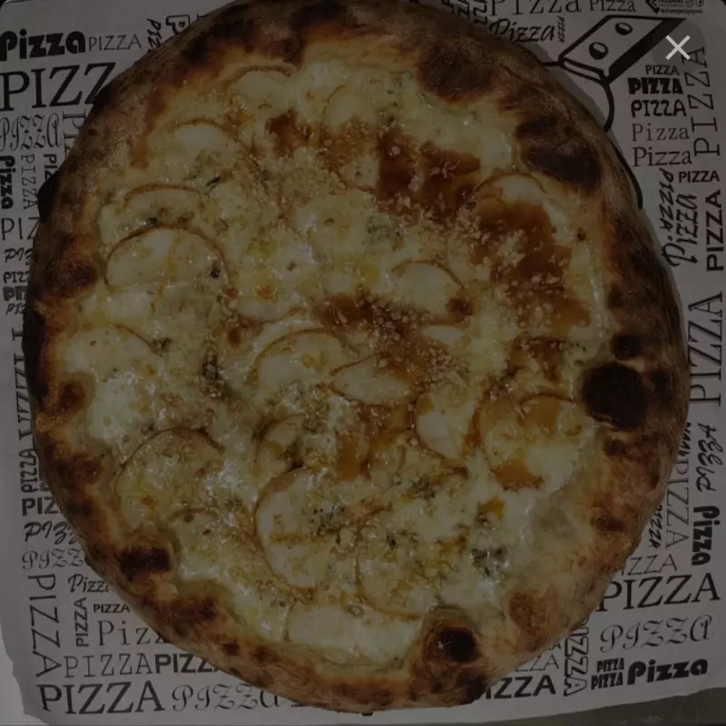 33. Pera com Gorgonzola