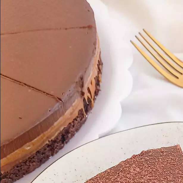 Torta Brownie Caramelo e Chocolate