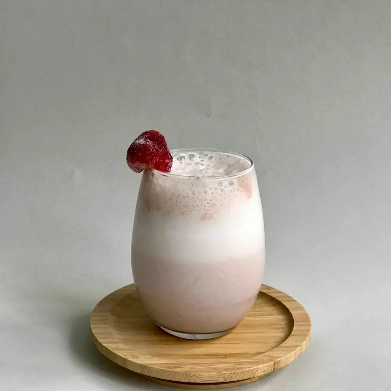 LICUADO DE FRESA , VEGANO 16 0Z