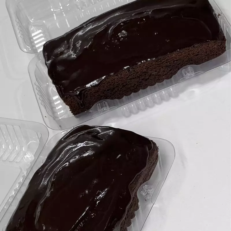 Bolo chocolatudo c/cobertura