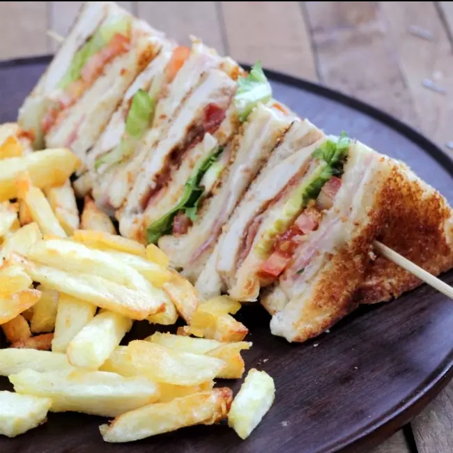 CLUB SANDWICH