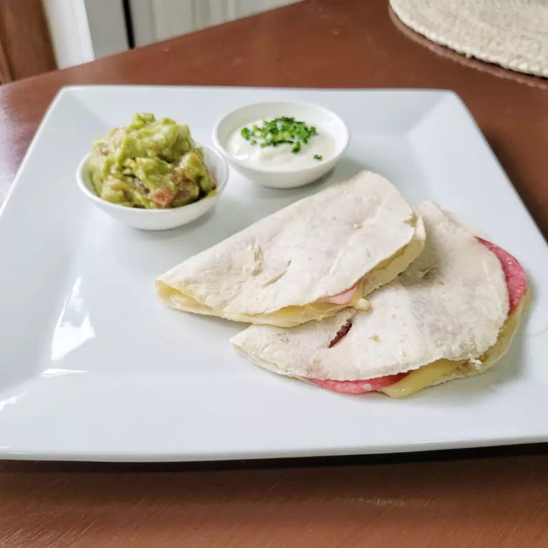Quesadillas con jamón y queso (2 un)