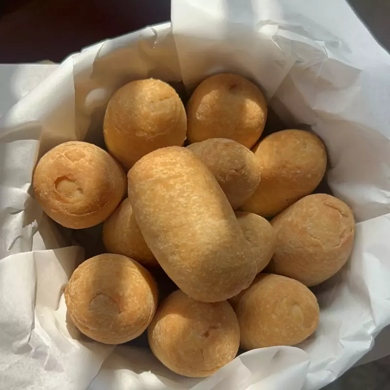 Tequeños variados x6 (fritos)