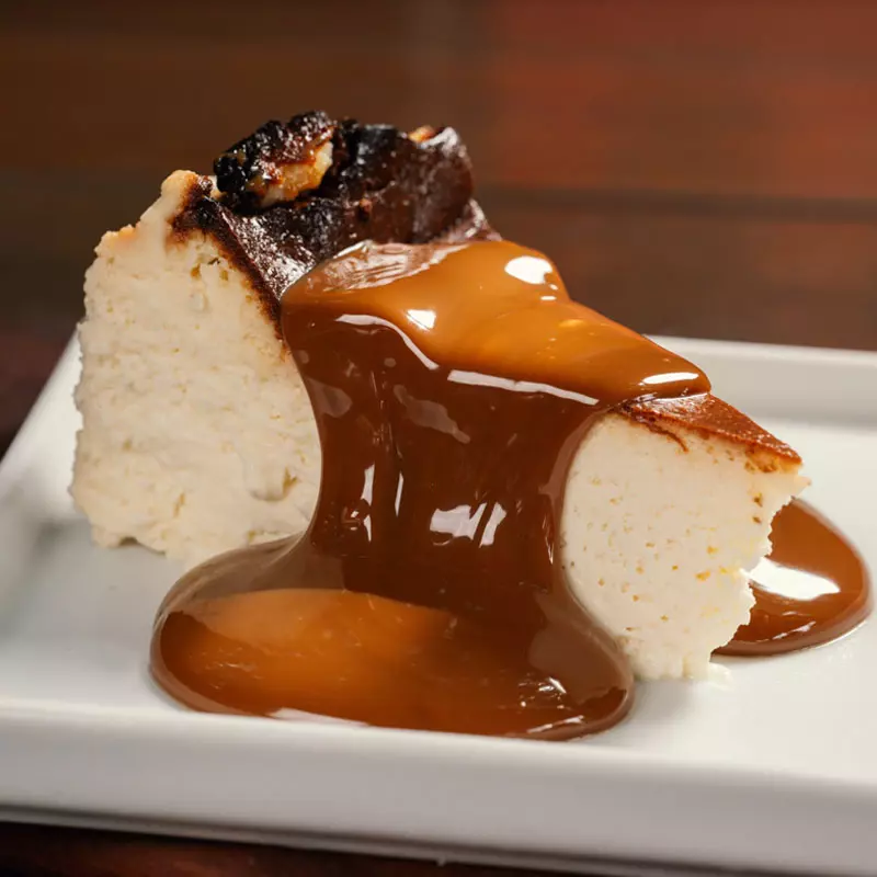 DULCE DE LEITE CHEESECAKE