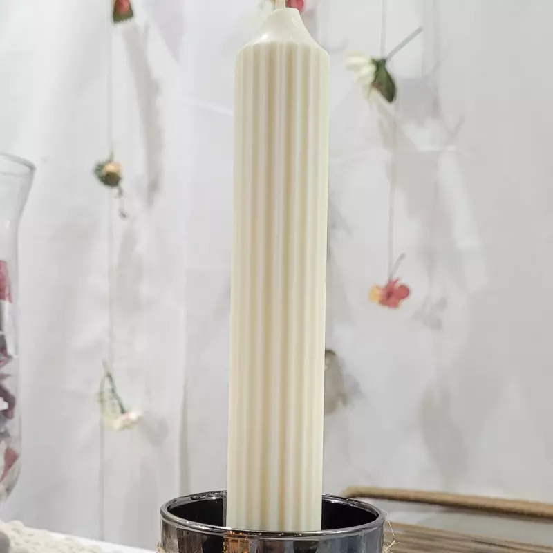 Pilar vertical acanalado