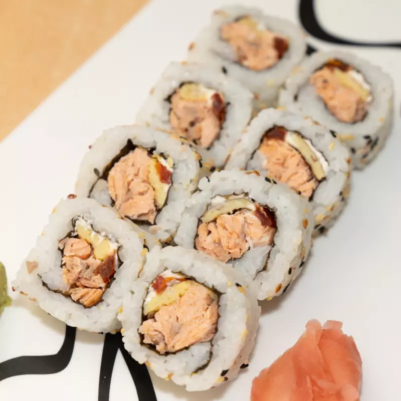 Toyama roll 8 piezas