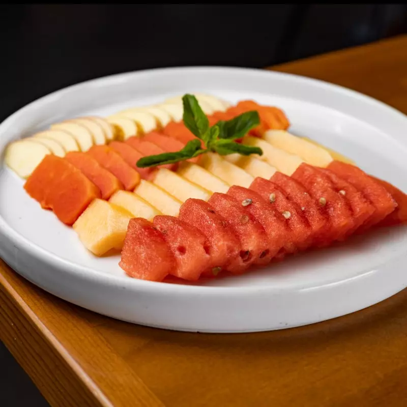 Plato de Fruta de la Temporada