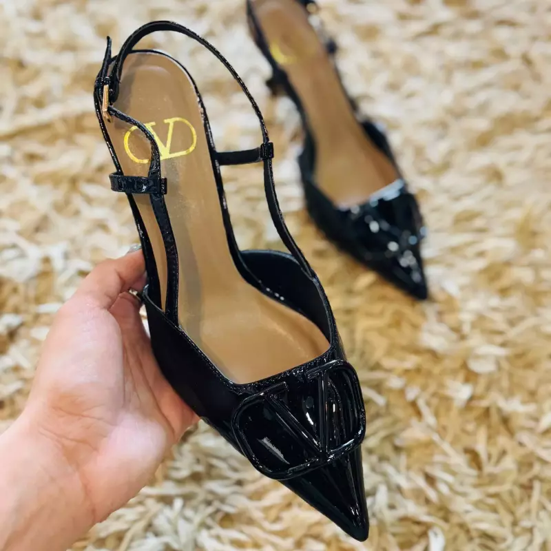 TACÓN VALENTINO STILETO NEGRO