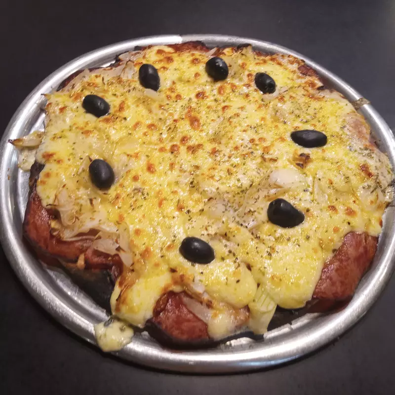 Fugazzeta Clasica C/Jamon