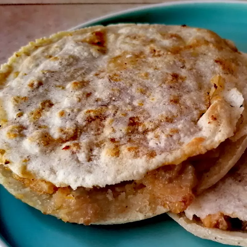Gorda Chicharrón de Cuero