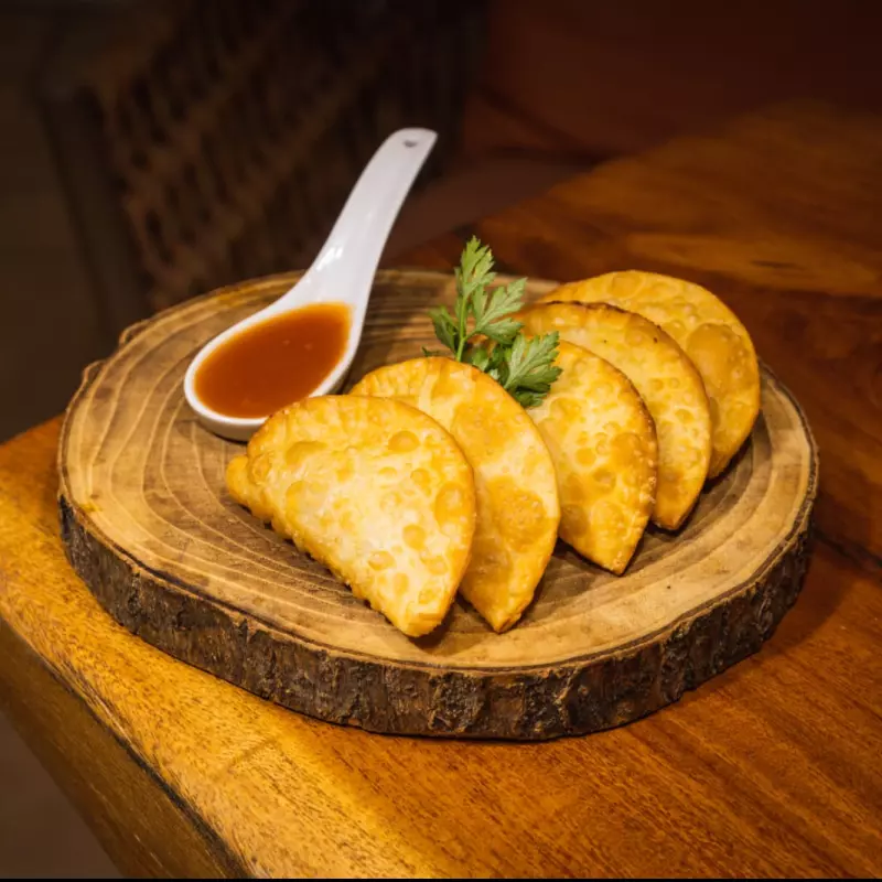 PORÇÃO PASTEL FRANGO COM CATUPIRY