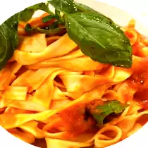 FETUCINNI POMODORO O BURRO