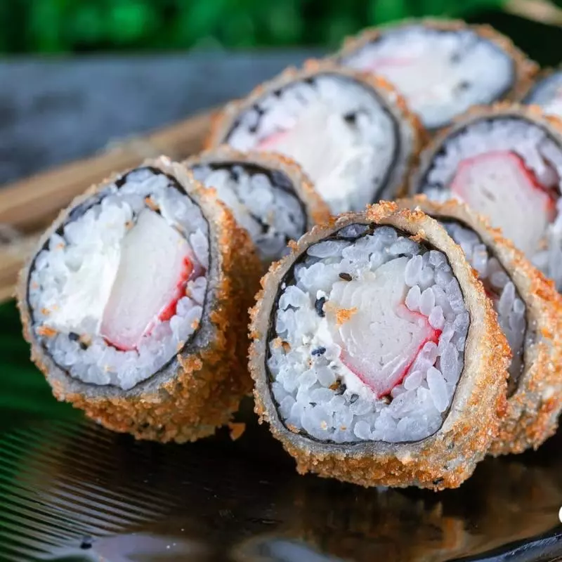 Hot roll Kani com cream cheese