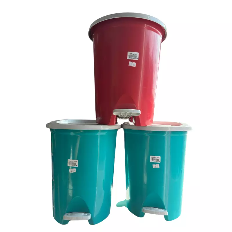 LIXEIRA COM PEDAL - 14 LITROS