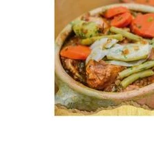 Galinha guizada ou cabidela petisco