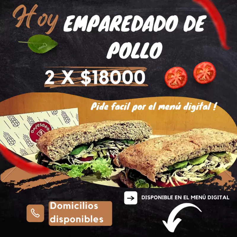 Dos emparedados de pollo