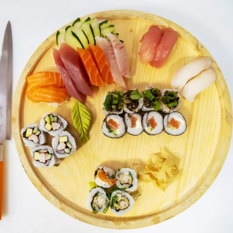 Combinado 28 peças + 10 hots