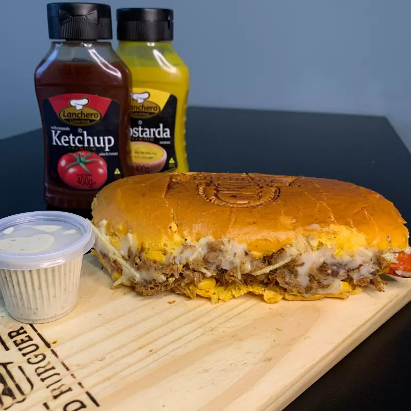 Carne com muçarela e Calabresa.