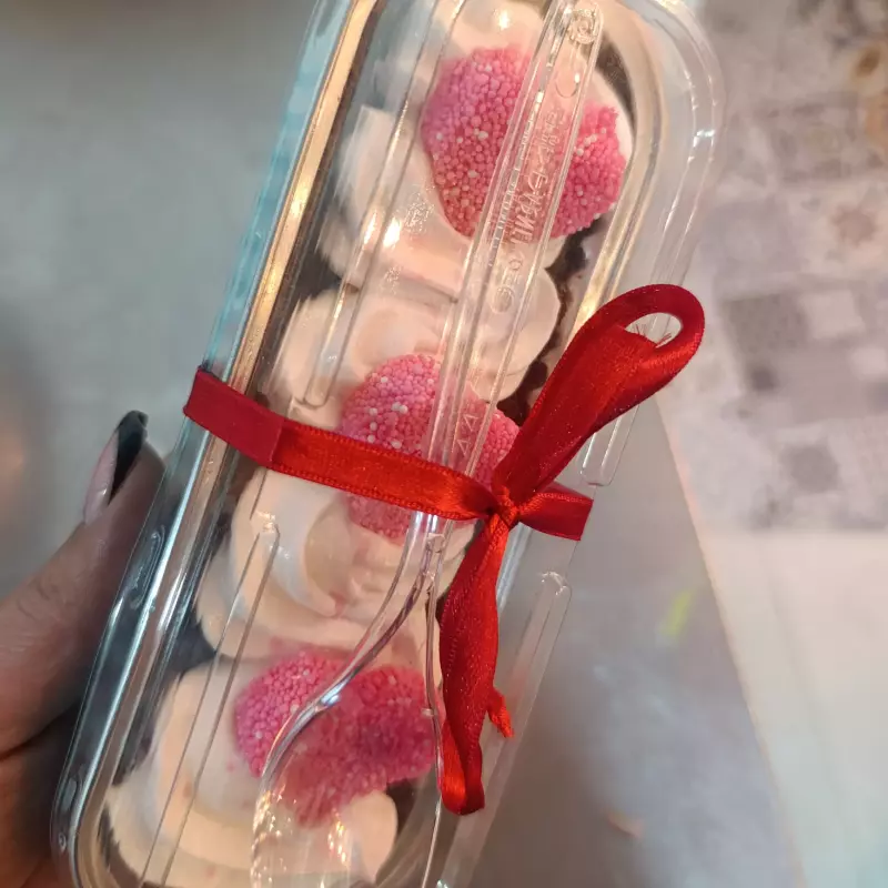 Torta de chocolate con crema Chantil