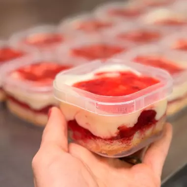SURPRESA DE MORANGO LOW CARB SEM LEI
