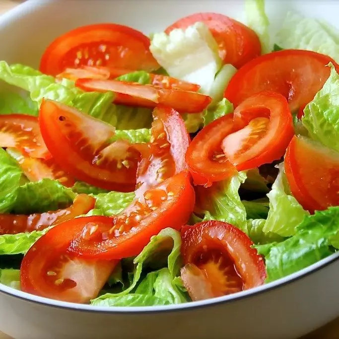 ENSALADA FRESCA DE LECHUGA