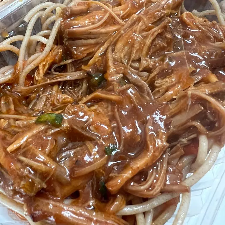 Macarrão integral c/ Carne de Panela