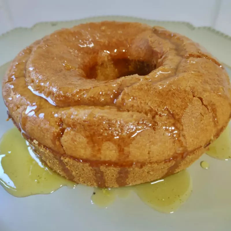 Bolo redondo de laranja