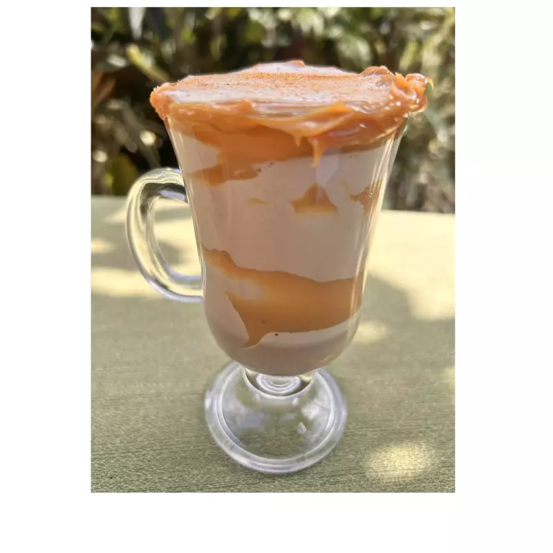 Capuccino com doce de leite