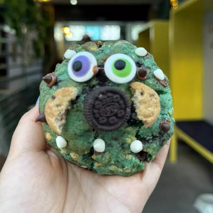 Monster Cookie