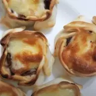 Empanada Ternera, tomate y queso