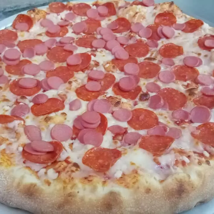 PIZZA AMANTE DE LA CARNE